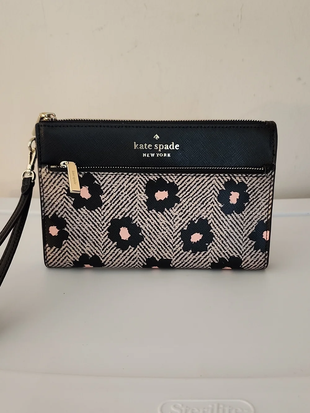 kate spade Staci Wristlet